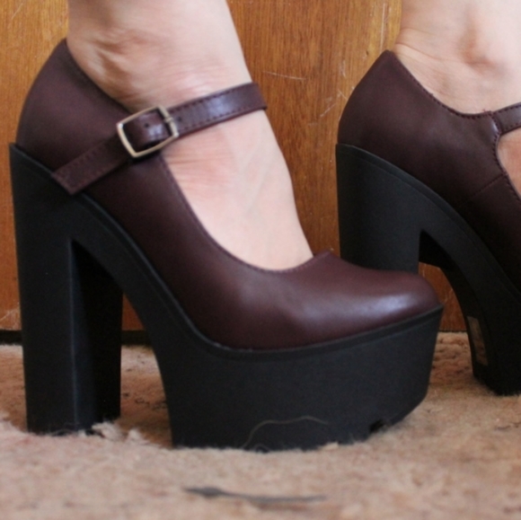 Soda Shoes - Soda Mary Jane Platform Heels